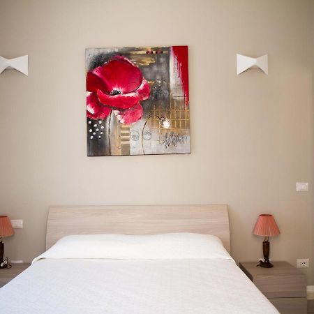 Murphy Holiday Home - Residenza XX Settembre Ла Мадалена Екстериор снимка