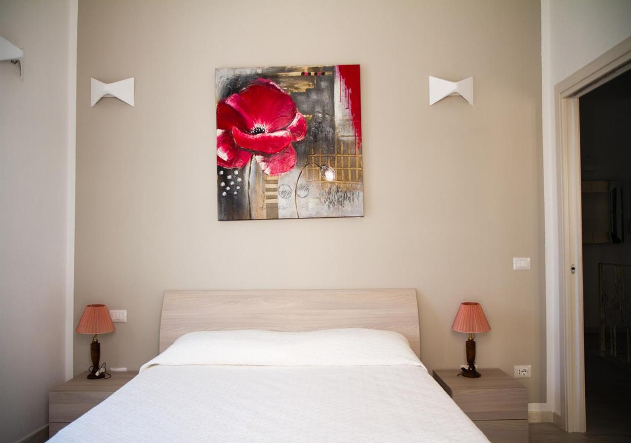 Murphy Holiday Home - Residenza XX Settembre Ла Мадалена Екстериор снимка