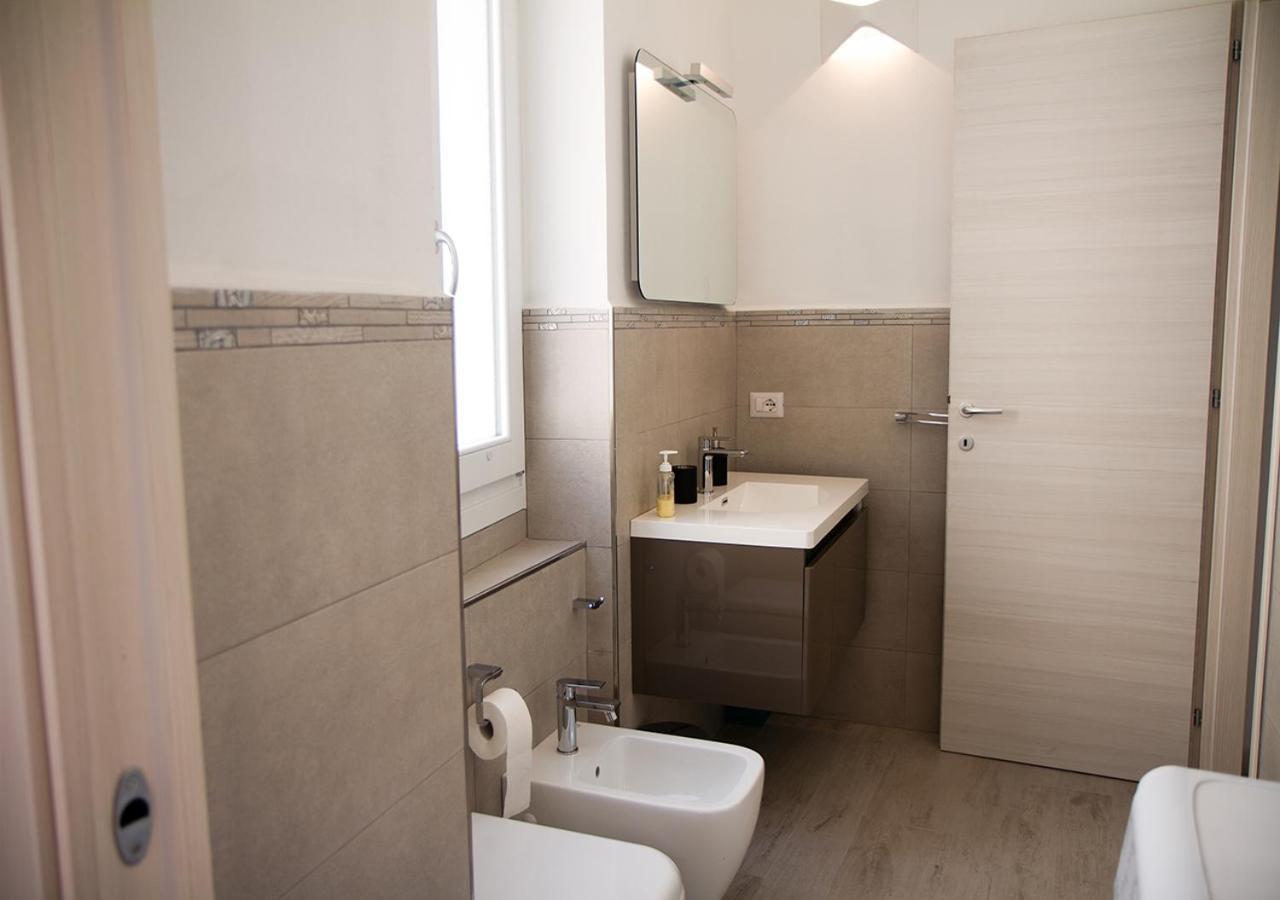 Murphy Holiday Home - Residenza XX Settembre Ла Мадалена Екстериор снимка